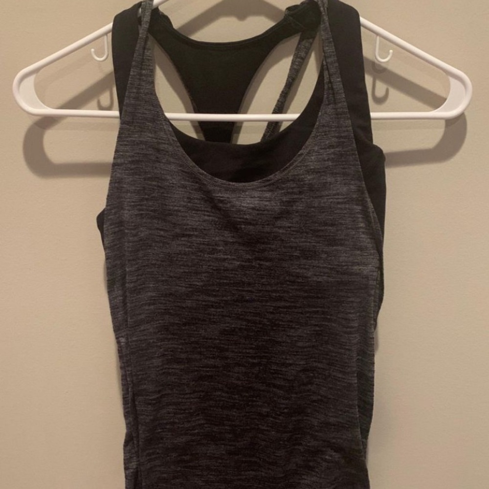 Lulu lemon top